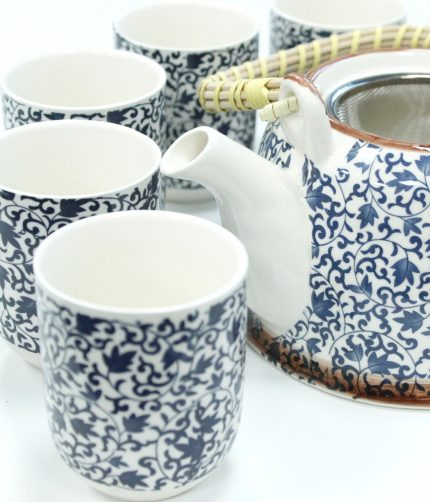 blue pattern loose leaf herbal teapot