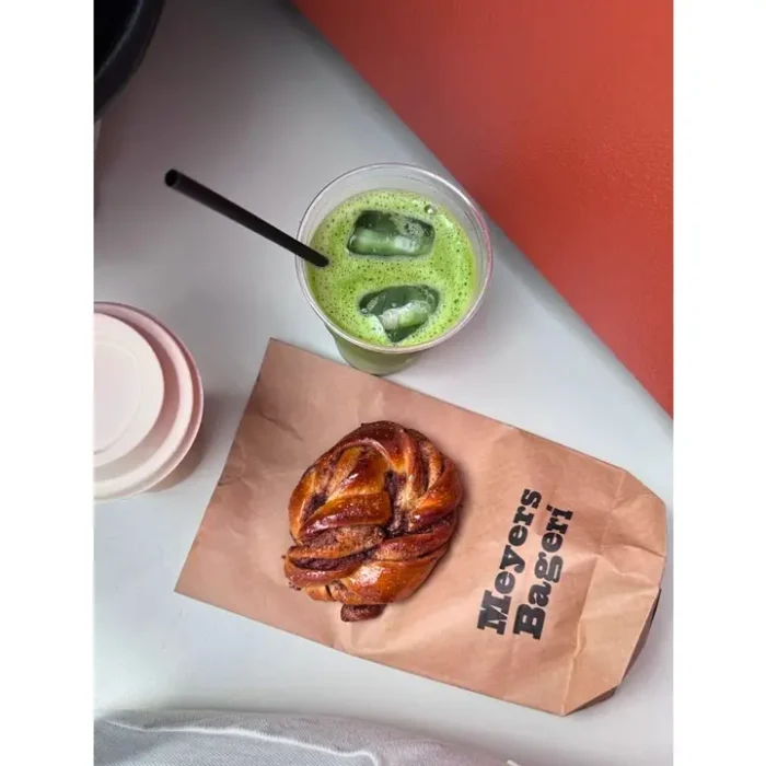 1b8742d5ab6733d526a8cdd72d564b8191c99c2a8779a1a4f37b2c388784d7fd